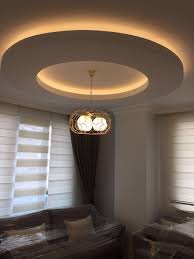 Led Light Strips Plus A Chandelier Can Give Your Visitors A Stiff Neck Diseno De Falso Techo Diseno De Techo Diseno De Escaleras Interiores