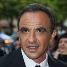 Find out about tv show host nikos aliagas: Nikos Aliagas Biographie Photos Actualite Purebreak
