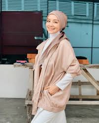 Official facebook page of mira filzah. Jeans Tu Ketat Blouse Kamu Paras Peha Berpakaian Ketat Mira Filzah Ditegur Bapa