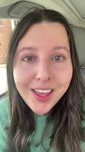 Isabella Hurst's Instagram, Twitter & Facebook