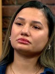 Gloria's Betrayal: A Mother-Daughter Drama