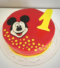 Minnie maus geburtstag kuchen ideen geburtstag kuchen micky maus torte minnie geburtstag essen leckereien geburtstagsfeier essen leckere cupcakes. Micky Maus Torte 1 Geburtstag Junge Novocom Top