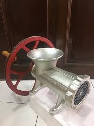 Kami dari pembekal mesin makanan online membekal machine meat mincer atau mesin pengisar daging pelbagai saiz dan jenis. Lelong Ipoh Mesin Pengisar Daging Manual Meat Mincer Facebook
