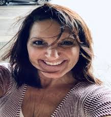 Deanna Thibodeaux's Instagram, Twitter & Facebook