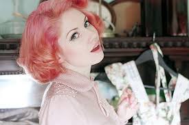 Julia McNeil (pearlcollar)