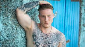 14 jun 2021 sexual scenes, discussions of a sexual nature and strong language from the start. Temptation Island Mike Hat Sich In Gina Verliebt