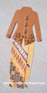Traditional Indonesian Kebaya Sarong Brown Batik Withbrown Kebaya With Traditional Indonesian Sarong Ba Kerajinan Tangan Anak Kreatif Seni Dan Kerajinan