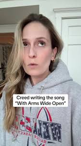 Luisa Lange with Arms Wide