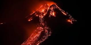 Etna's eruptions have been documented since 1500 bc, when phreatomagmatic eruptions drove people living in the eastern part of the island to migrate to its. Dlhvxab0zgw Nm