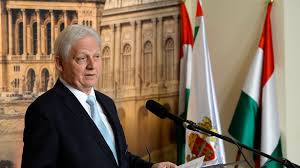 Tarlós úgy látja, karácsony levegőnek nézi puzsért, és azt tartja, ő sokkal erősebb nála. Az Ellenzek Megteveszti Az Embereket Tarlos Istvan Szerint Hirado Hu