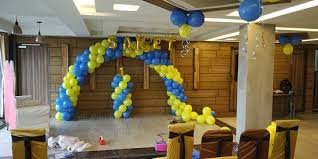 Very easy balloon decoration ideas | balloon decoration ideas for any occasion at home. Pari Party Point Provides You With A Stylish Beautiful Balloon Decoration Design Concept Based On The Client S Budget Needs Requirements For Stage Decoration Venue Entrance Decoration Balloon Backdrop Table Decoration