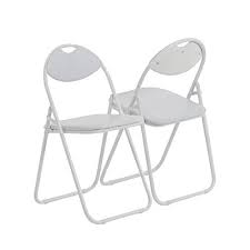 Optez pour un modèle de chaise bistrot pour votre cuisine, des chaises médaillon pour accompagner votre table à manger ronde ou encore des chaises industrielles qui s'assortiront joliment avec une. Chaise Habitat D Occasion Plus Que 2 A 70