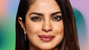 Burgundy is equal parts moody and beautiful. Best Eyeliner Makeup Looks Different Eye Colors