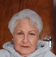 Tips for growing back strong and healthy nails