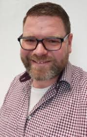 Paula Geier's Instagram, Twitter & Facebook