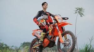 View the latest trillium therapeutics inc. Ngeri Gus Azmi Menantang Maut Naik Motor Trail