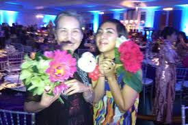 Fundraiser by Lily Truong : Hydrate Frontline Heroes & Support Mom with  Cancer