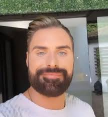 Rylan Clark sends fans wild as he debuts transformation in 'gorgeous'  selfie