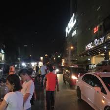 Johor bahru (also johor baru or johore baharu , but universally called jb ) is the state capital of johor in southern peninsular malaysia, just across the causeway from singapore. Pasar Malam Johor Bahru 2 Tips