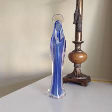 Italian spirituality, venetian craftsmanship, and boldness of artistic expression merge to create a masterpiece. 13 Glass Madonna Mint Condition Art Glass Madonna Blue And Clean Glass Madonna Murano Glass Statue Glass Art Murano Glass Murano