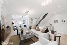 Over 2,000 square feet of interior space plus a large 2,000 square foot roof terrace with city and sky views. After Renovation Chumley S Topping Duplex Rents For 17 5k Month Curbed Ny