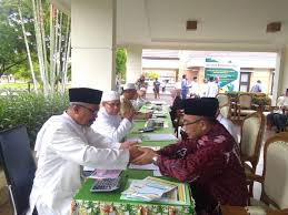 Kadar zakat fitrah per jiwa: Kadar Zakat Fitrah Ditetapkan 3 Kategori Beritakaltim Co