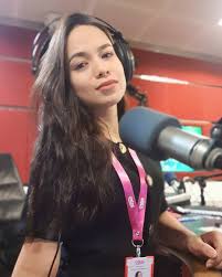 You can streaming and download for free here! 12 8k Likes 142 Comments Annie Mosha On Instagram Degaq Radio Era Na Sat Lagi Lagu Baru Nak Up 12pm Radio Era Je Johor 104 5fm Strea Beauty Annie Hair