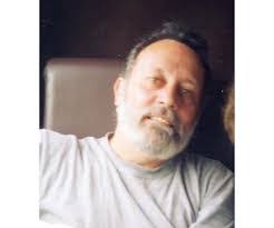 Robin Souza's Instagram, Twitter & Facebook