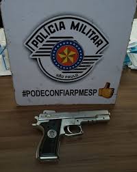 Assessoria de comunicação organizacional vigésimo primeiro batalhão de polícia militar. Simulacro De Arma De Fogo E Apreendido No Distrito De Sapezal
