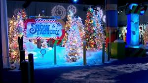 Love Christmas Movies Gaylord Palms Holiday Event Will Let You Step Into 5 Holiday Classics
