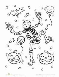 These coloring pages feature funny skeleton pictures such as a skeleton cut out to make decorations from, skeleton pirate, dancing skeleton and skeletons for halloween. This Skeleton Coloring Page Features A Skeleton Who Just Wants To Have Fun Some Skeletons Are Scary And Some A Halloween Pyssel For Barn Malarbocker Malarbok