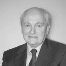 Beau Maclellan's Instagram, Twitter & Facebook