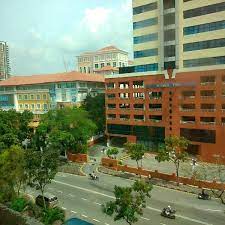 Pada masa itu, ia dikenali sebvagai 'harbour of pirates'. Bangunan Persekutuan Government Building