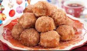 تحضير كرات الجبن بالقرفة كرات الجبن بالقرفة وصفة من اطيب الوصفات والذها محضرة بمكونات لذيذة مثل الزبدة ورقائق الذرة المج Cheese Ball Krispie Treats Food