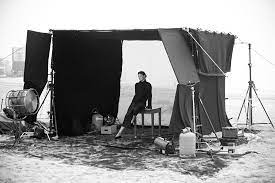 Exclusive Behind The Scenes Of Giorgio Armani S Latest Campaign Photography Studio Setup Peter Lindbergh Studio Photography