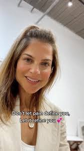 Ana Raphael's Instagram, Twitter & Facebook