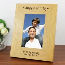 1,624 father picture frames products are offered for sale by suppliers on alibaba.com, of which other home decor accounts for 1%. Oak Finish 4x6 Happy Father S Day Photo Frame Specialmoment Co Uk