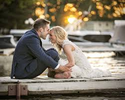 Best Inexpensive And Affordable Wedding And Engagement Photographer Serving Metro De Michigan Wedding Photos Detroit Wedding Venue Intimate Wedding Photography