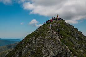 Vârful moldoveanu (the moldovian peak)), at 2544 metres, is the highest mountain in romania, located in argeș county, . Clasic De FÄƒgÄƒraÈ™ Varful Moldoveanu Prin Valea Rea Muntii Nostri