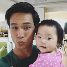 Someone call 911 because these hot dads are raising the summer heat