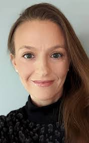 Natalie Lord's Instagram, Twitter & Facebook