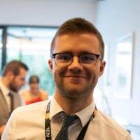 1800+ profils pour “Dave”