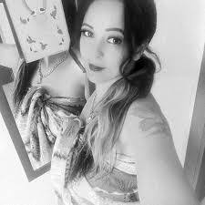 Karla Hilton's Instagram, Twitter & Facebook