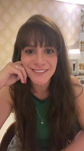 teve papo sério, teve música, teve risada, teve dica de comédia, teve  visita do Ronaldo (sim, ele mesmo) e a participação do Daniel e do Caio! a  live mais legal e mais maluca que já fiz! 💜