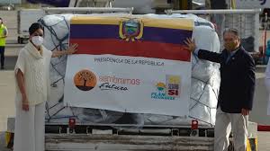 Así puedes inscribirte para recibir la vacuna contra el coronavirus en ecuador se convoca al grupo de tercera edad de 65 años en adelante. Coronavirus En Ecuador El Escandalo Por La Decision Del Ministro De Salud De Vacunar Primero A Sus Familiares Bbc News Mundo