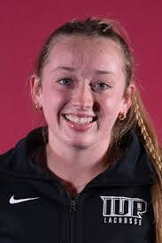 Leah Moyer's Instagram, Twitter & Facebook