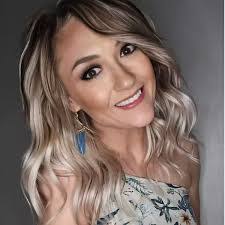 Paula Peppers's Instagram, Twitter & Facebook