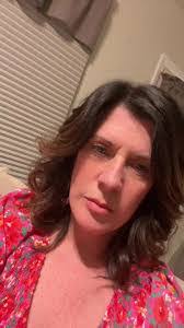 Lisa Riggin's Instagram, Twitter & Facebook