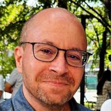 OMG, could I BE any happier?? A splendid time was guaranteed for all when I  moderated the PRESS CONFERENCE for “THE BEATLES: GET BACK” with  Oscar-winning Director PETER JACKSON!! See all 6+