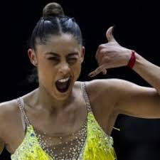 Mães e filhas competem juntas em prova emocionante do Mundial de  Bodyboarding